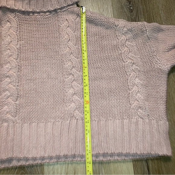 Calvin Klein Women’s Sweater Size XS | Stretchy Cropped Oversize | Cable Knit - Picture 9 of 11